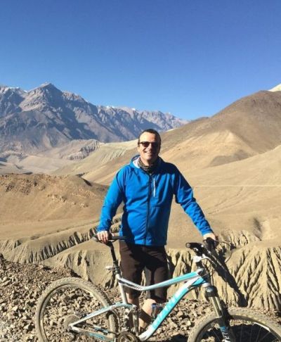 Weland Mahar Cycling on the  tour with redspokes